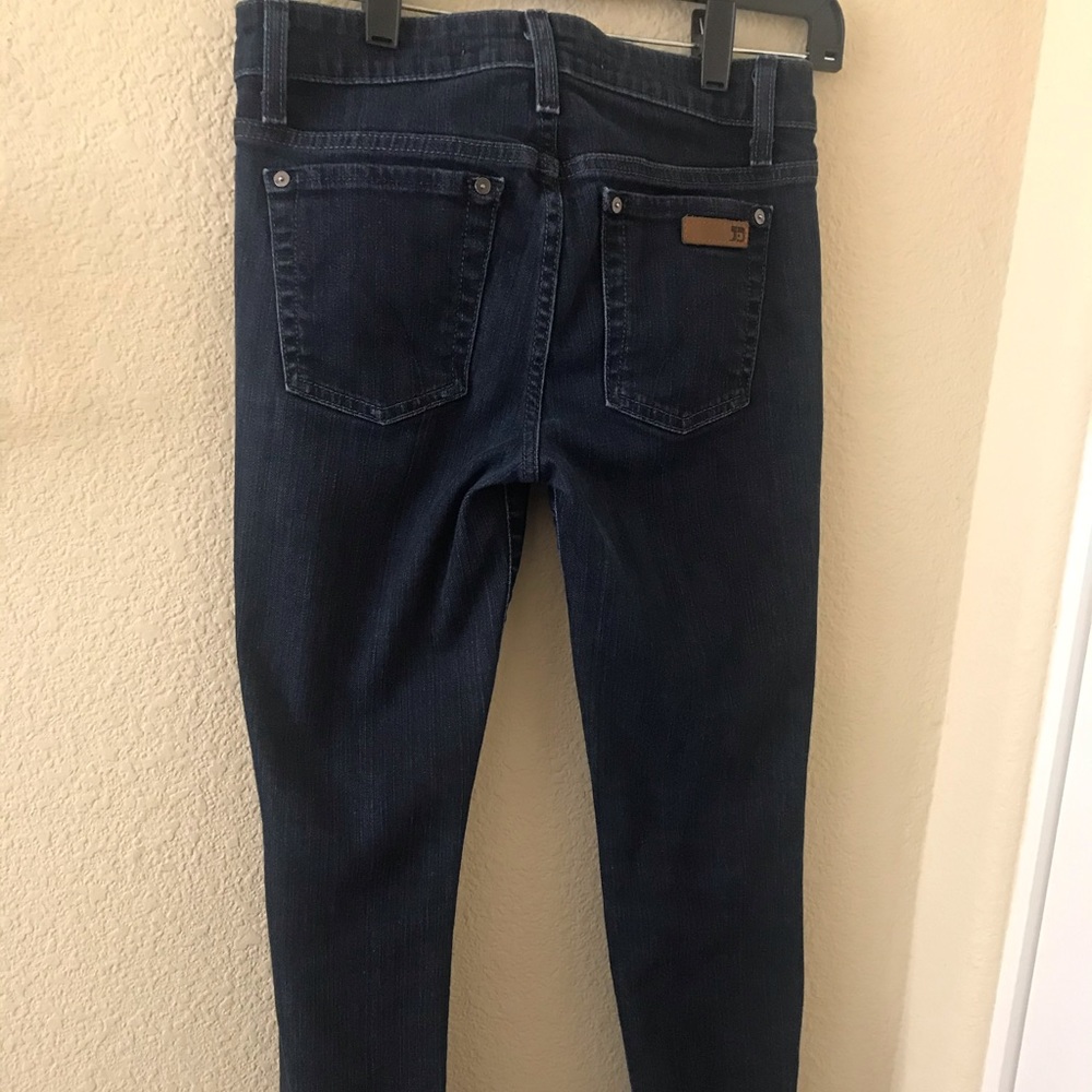 Joe’s jeans chelsea fit